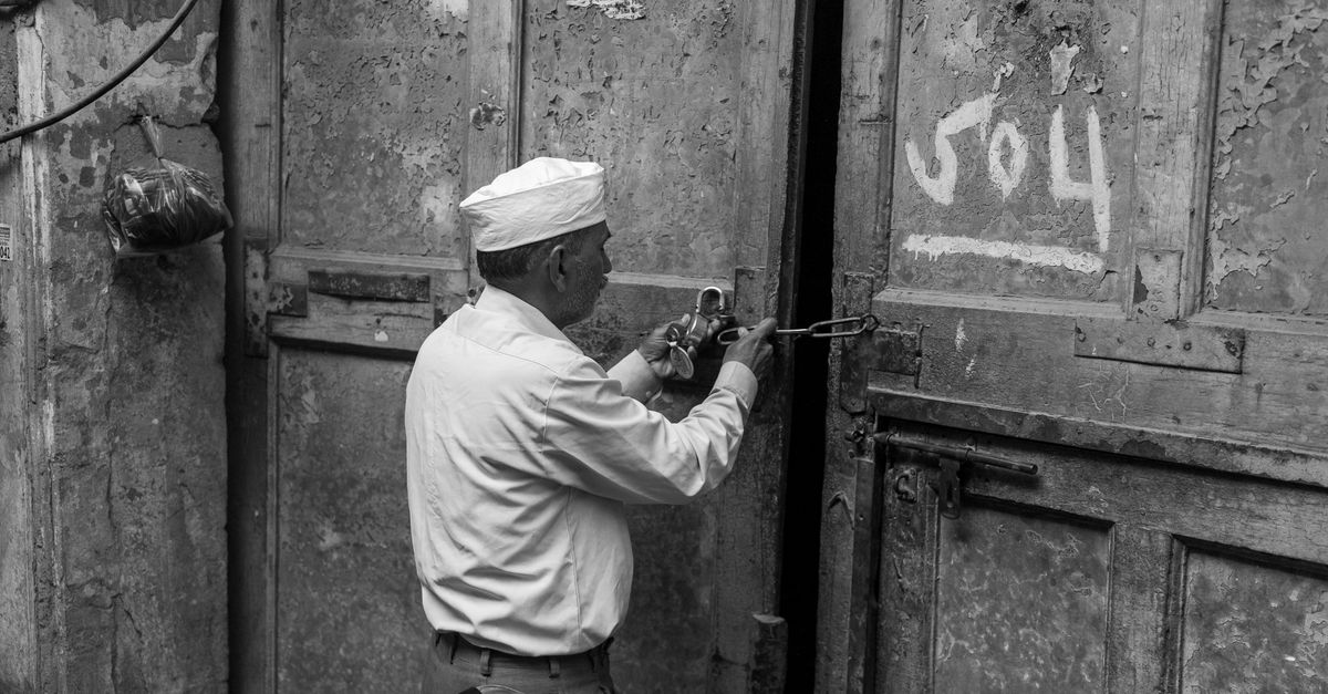 key maker professional — Cresskill Locksmith